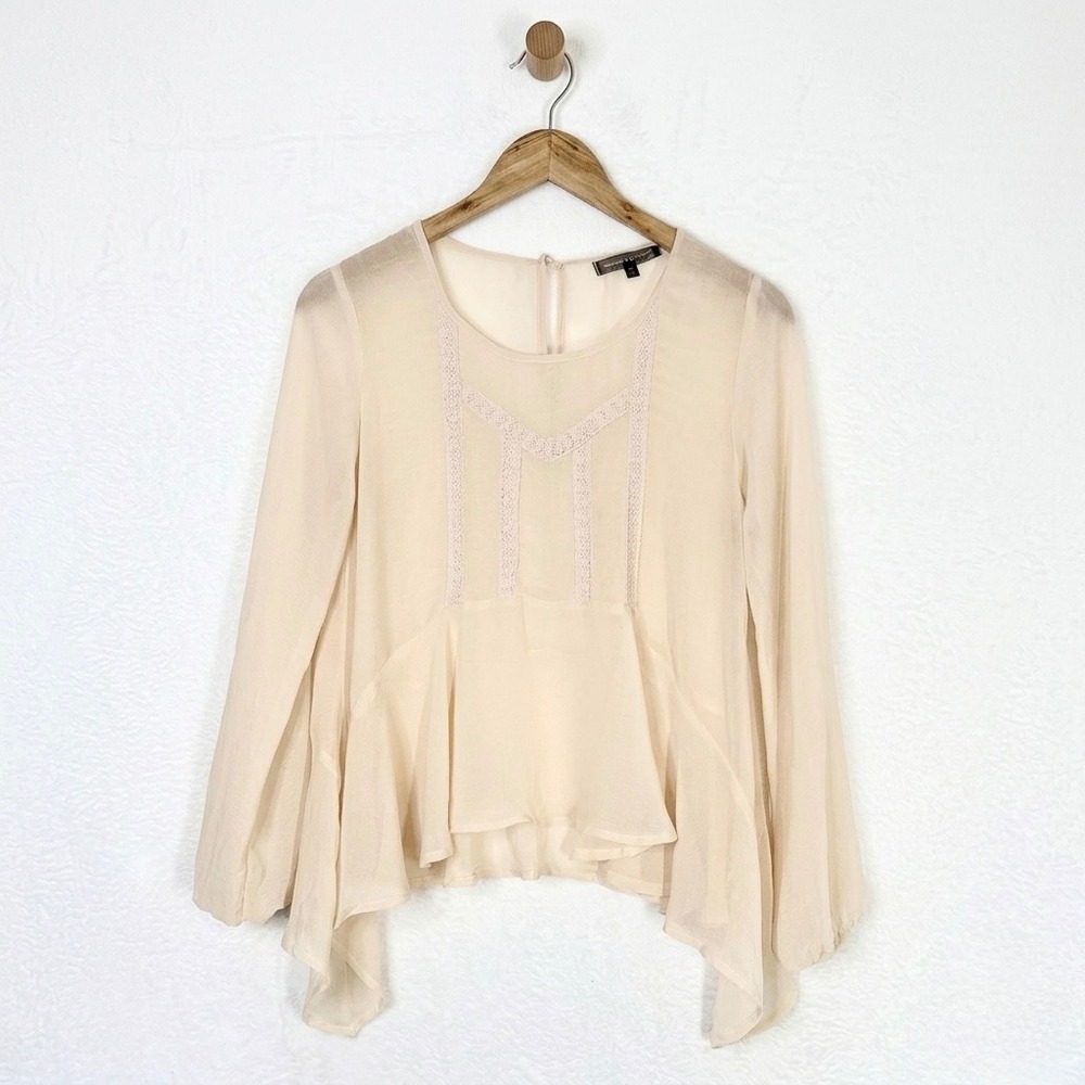Happening in the Present HIP Beige Lace‎ Trim Chiffon Blouse Medium Romantic